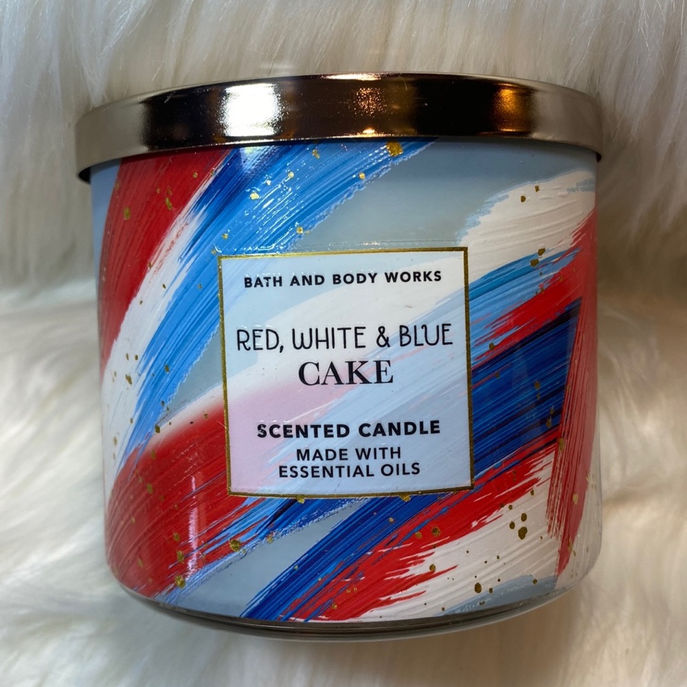 “RED WHITE & BLUE CAKE” BBW/WB, 3-Wick Scented Candle, 14.5 oz / 411g, NWT + Box